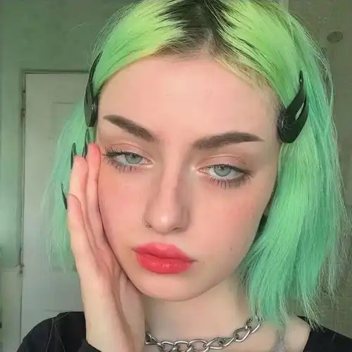 女生头像ins欧美范也该酷酷的了