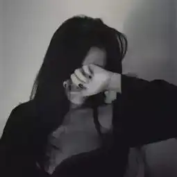 形容情感压抑的句子,你飘进了我的心里,左右了我的世界meet