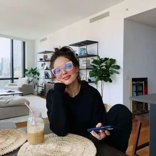 真人女生头像一方不愿意就没有任何意义