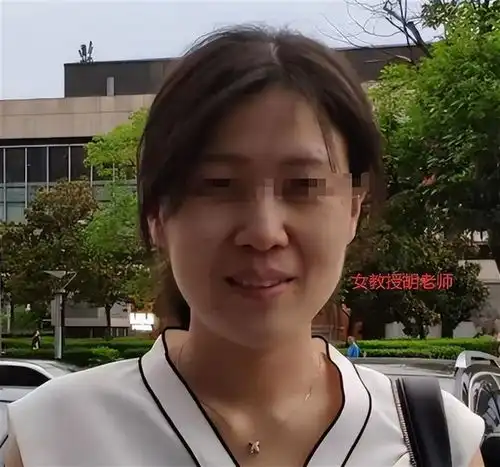 可惜了45岁女教授和男学生后续整个南航被牵连,闺蜜再爆猛料