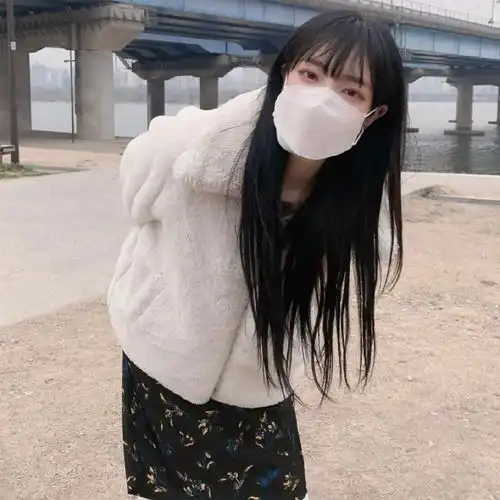 女生头像生活再糟糕也不妨碍你变得更好