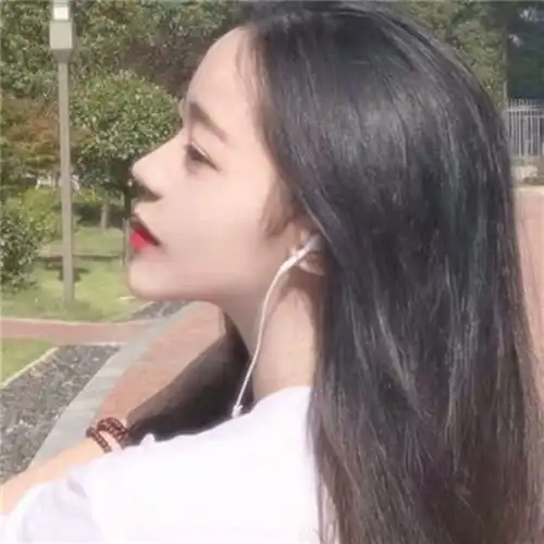 清晰的快手头像女吸烟