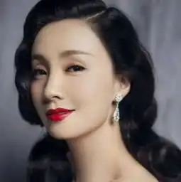 45岁陶虹搭档94年小生毫无违和感网友比林心如少女感强太多