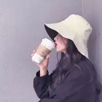 清晰高冷的头像女生绿酒