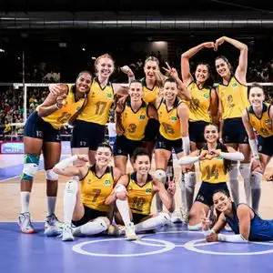 奥运女排8强大排名巴西一局未失居首中国队列第3
