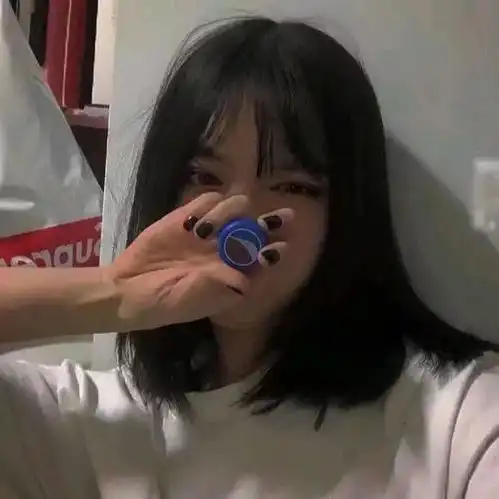 头像女他到底哪里好值得你红了眼睛还要笑着原谅