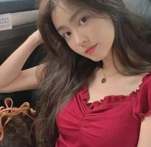 女生的30个小特点,想脱单的集合啦