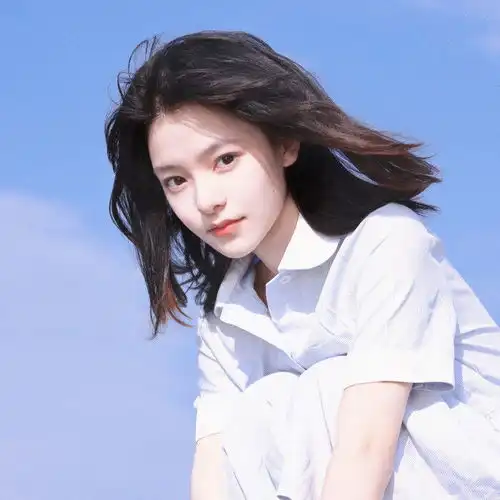 头像女新年上上签
