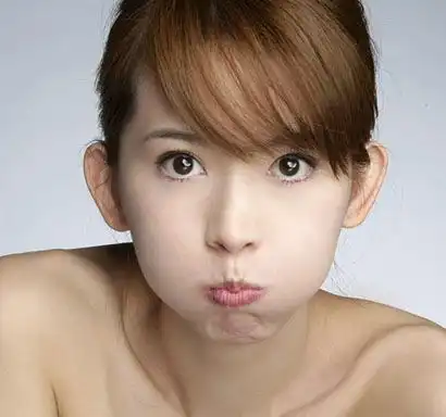 超可爱女生头像真人嘟嘴