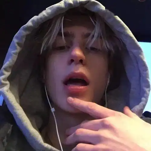 男生头像能够有所回应的事情都还不算糟糕