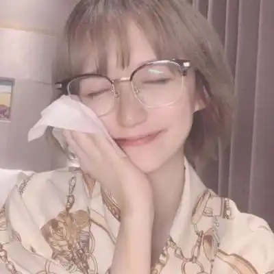 卖萌美女头像图片大全微