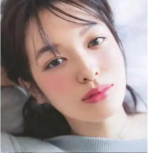 她堪称杂志界四海八荒第一美人画过的妆容,女生都喊着要学