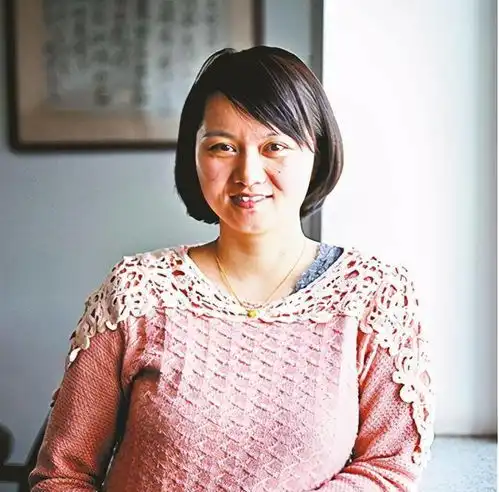 还记得大眼睛女孩苏明娟吗因一张照片改写命运,官至副厅级