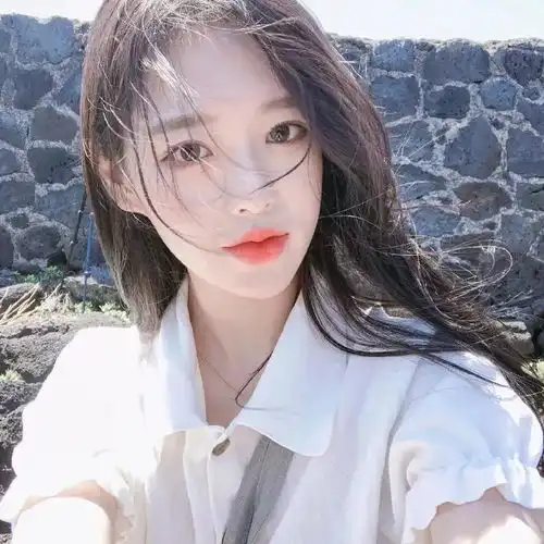 ins风韩范女生头像
