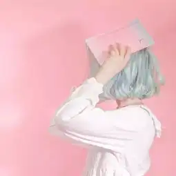 三次元短发女生头像玄关