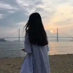 社会女头像背影女人最适合的微信头像图片