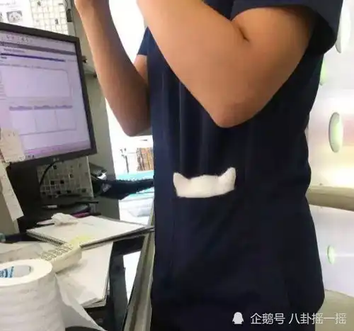 短裙上的洞洞是干嘛用的看到答案真相了哈哈哈哈