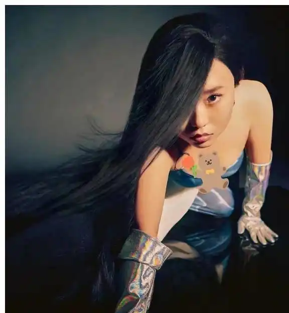 18岁上北大,24岁成北大废物,铁岭女孩李雪琴的逆袭,丧赢了