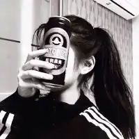 2020最潮最火女生头像黑