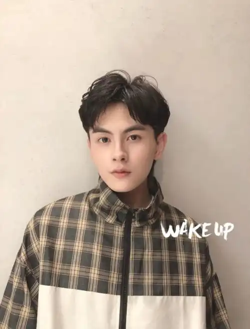 王俊凯同款男生日系鲻鱼短发,好帅