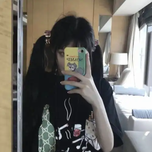 御姐头像性感擦边
