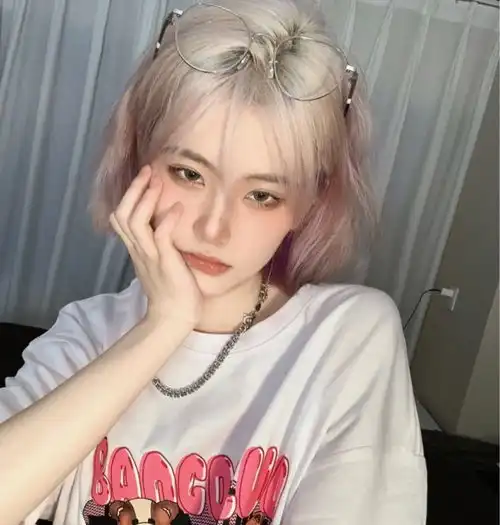 头像女纯欲风ins没有很难过