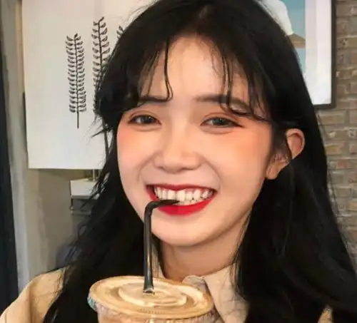 没心没肺的四大星座女生,有困难会默默承受,遇到就珍惜吧