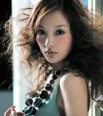 清甜女孩李小璐鲜嫩美发