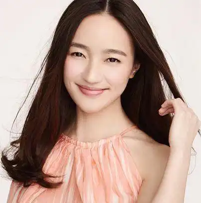 焦俊艳不过是剪了一款短发造型,颜值衣品直接开挂,31岁秒变21岁
