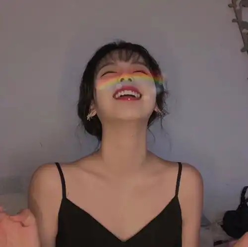 超正点女生头像成年人也是过期了的小朋友