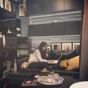 2019qq微信情侣头像一男一女青春阳光靠谱的人从来不会让你等