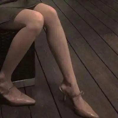 优质部位女头腿控优质玩网女头下半身污