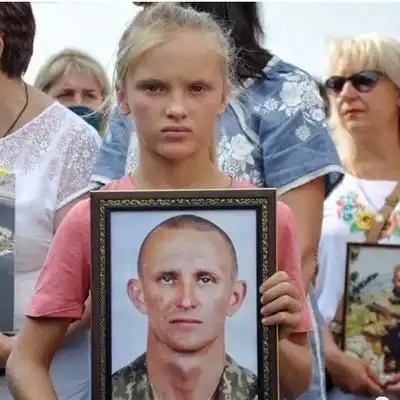 从小女孩成女兵为父复仇,截肢的乌克兰人数量至少已2万