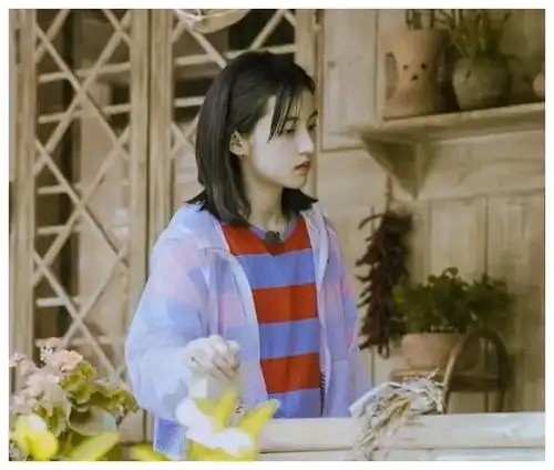 零零后女演员张子枫不一样的美
