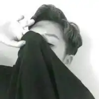 高领毛衣遮脸头像男生微信头像图片大全