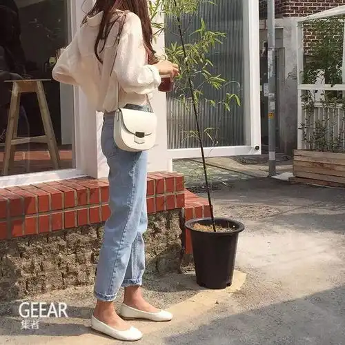 g潮这位韩国女生教你用牛仔裤穿出舒适的小清新风格