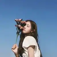 头像安静很安静文艺意境的女生头像