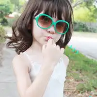 qq头像小孩子超萌女生