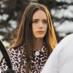 最新好看的欧美女生贴吧头像2018精选眼泪是最懦弱表现