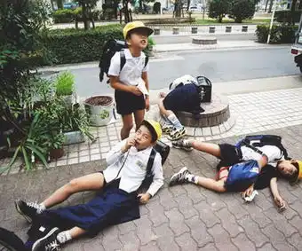 梅佳代镜头里的鬼马小孩