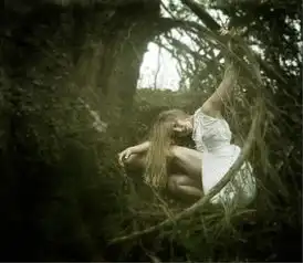 女摄影师超现实人像作品