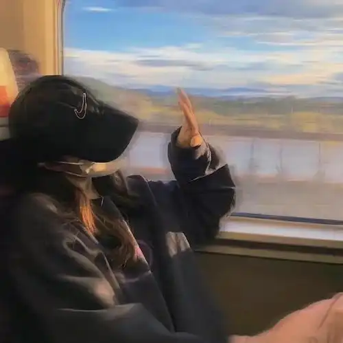 wechat头像女漫头伤感