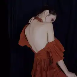 头像听说神无法无处不在,所以创造了妈妈