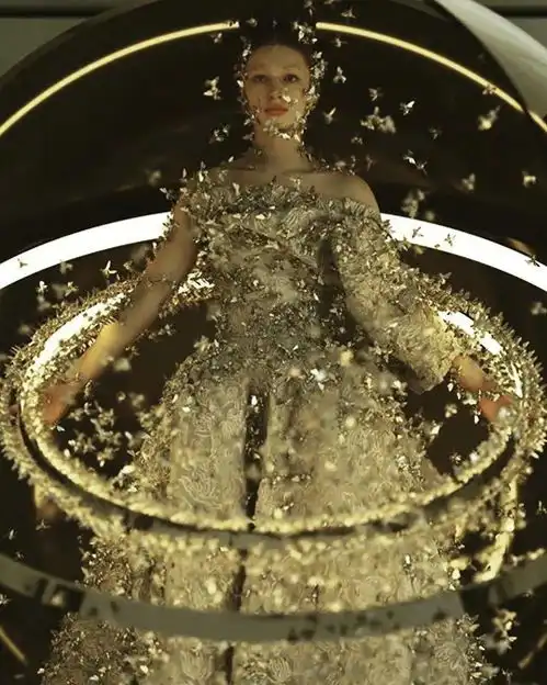 maticevski就是爱她的霸气侧漏根本停不下来,女王请收下我的膝盖