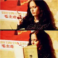 抽烟女人有种独特的范,孤寂女生抽烟头像图片
