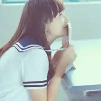 头像女生简单气质高清图片背影微信头像图片大全