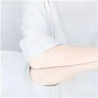 半身头像女生衬衫蓝天微信头像图片大全