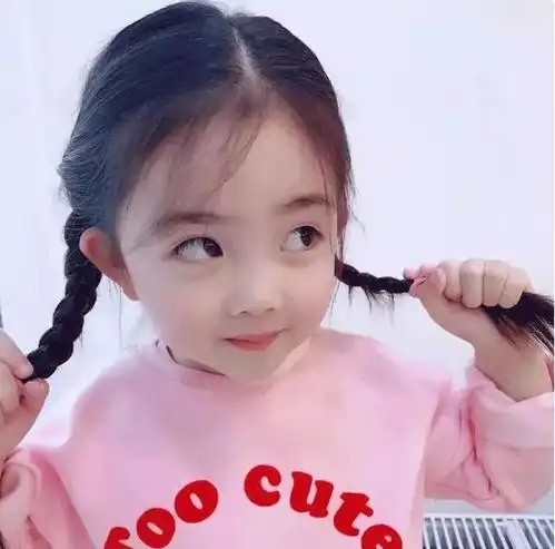 养女儿的家庭,在孩子12岁前要多对她说这些话,能帮助其少走弯路