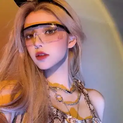 又御又纯的女生头像真人,美丽让人心动