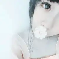 她是谁,是网红吗